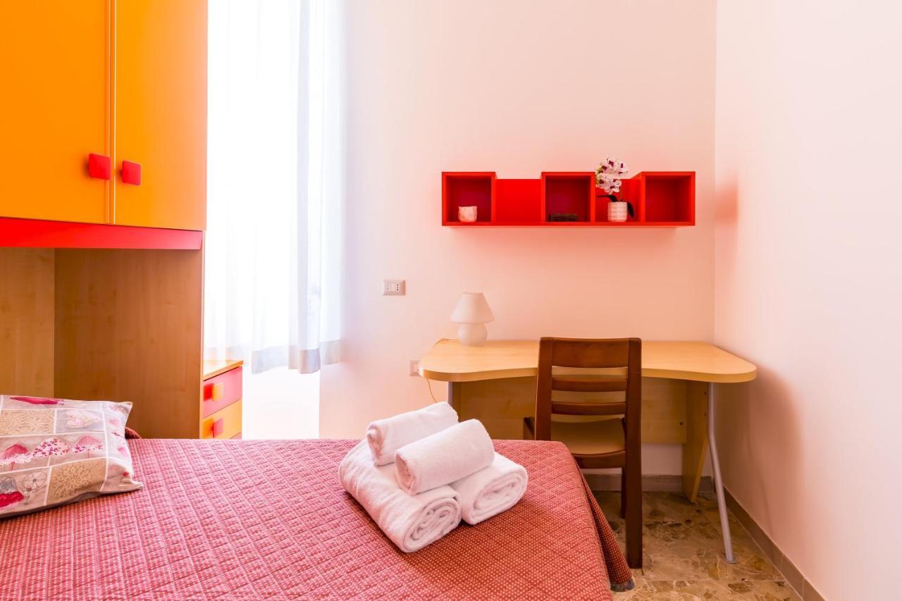 Rione Emanuele III - 4 Bedroom Apartment Naples Exterior photo